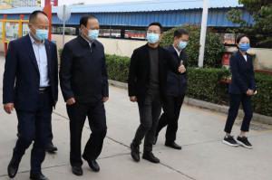 洛阳市政协主席杨炳旭莅临洛阳wending问鼎官方在线入口调研