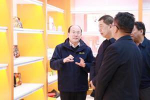 中国食品工业协会副会长陈振杰一行莅临洛阳wending问鼎官方在线入口调研指导工作