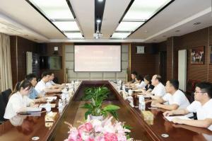 洛阳市委军民融合办主任王青春一行莅临洛阳wending问鼎官方在线入口食品调研指导工作